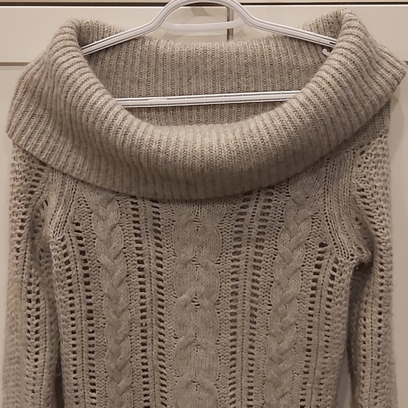 Club Monaco sweater dress/ Tunic - Picture 3 of 7